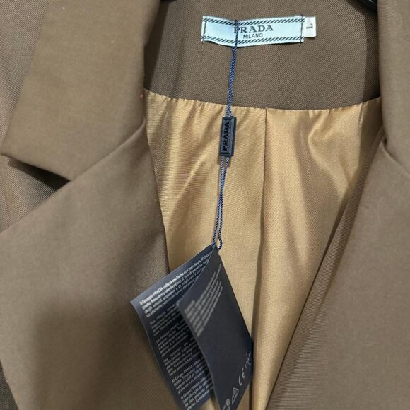 Prada Women's Iconic Brown Blazer – Large, Made in Italy, 100% Cotton, NWT - Picture 7 of 16